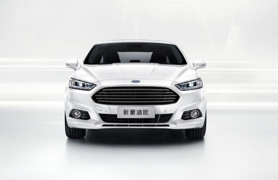  Ford Mondeo 2013 года  (CN) (фото 4 из 8)
